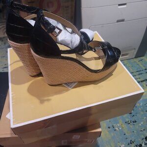 MICHEAL KORS DRESS SHOES